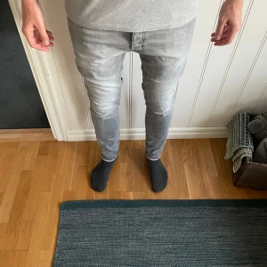 Jeans Diesel Tepphar slimfit - stl 33/34 Skick: 7/10 - Jeans Diesel Tepphar slimfit - stl 33/34 Skick: 7/10 W33 / L34