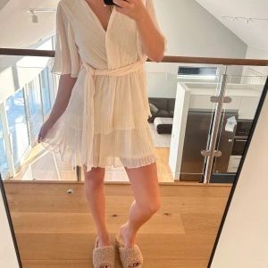 Klänning Zara - Klänning från Zara, aldrig använd. 