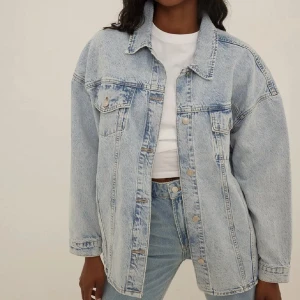 Jeansjacka  - Jeansjacka från NAKD