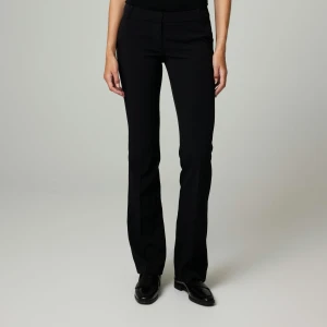 Vera kostymbyxor  - Kostym byxor från Bikbok i modellen Vera Storlek 38 men små i storleken så passar en 36 Använda men i bra skick