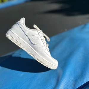 Airforce vit storlek 35 - Air force skor 