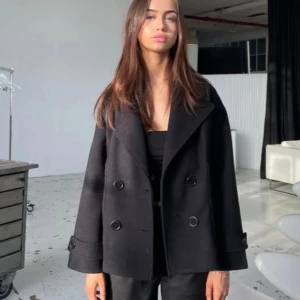 Design by si kappa! - Använt fåtal gånger väldigt fint skick💕Skriv för fler egna bilder.  