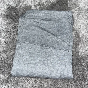 Yoga pants - Yoga pants från Gina Young. Säljer pga att de är för små, inte hunnit använda så mycket så dom är väldigt bra skick. I stl 146/152!💕pris kan diskuteras 