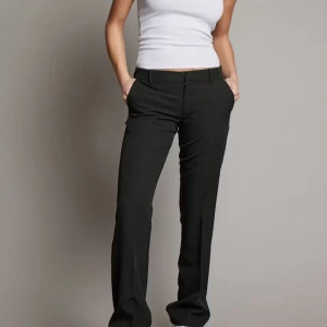 Kostymbyxor bikbok - Fina kostym byxor från bikbok vera stylen 💕 