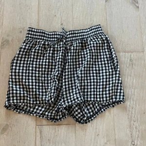 Rutiga shorts - Slappa rutiga shorts