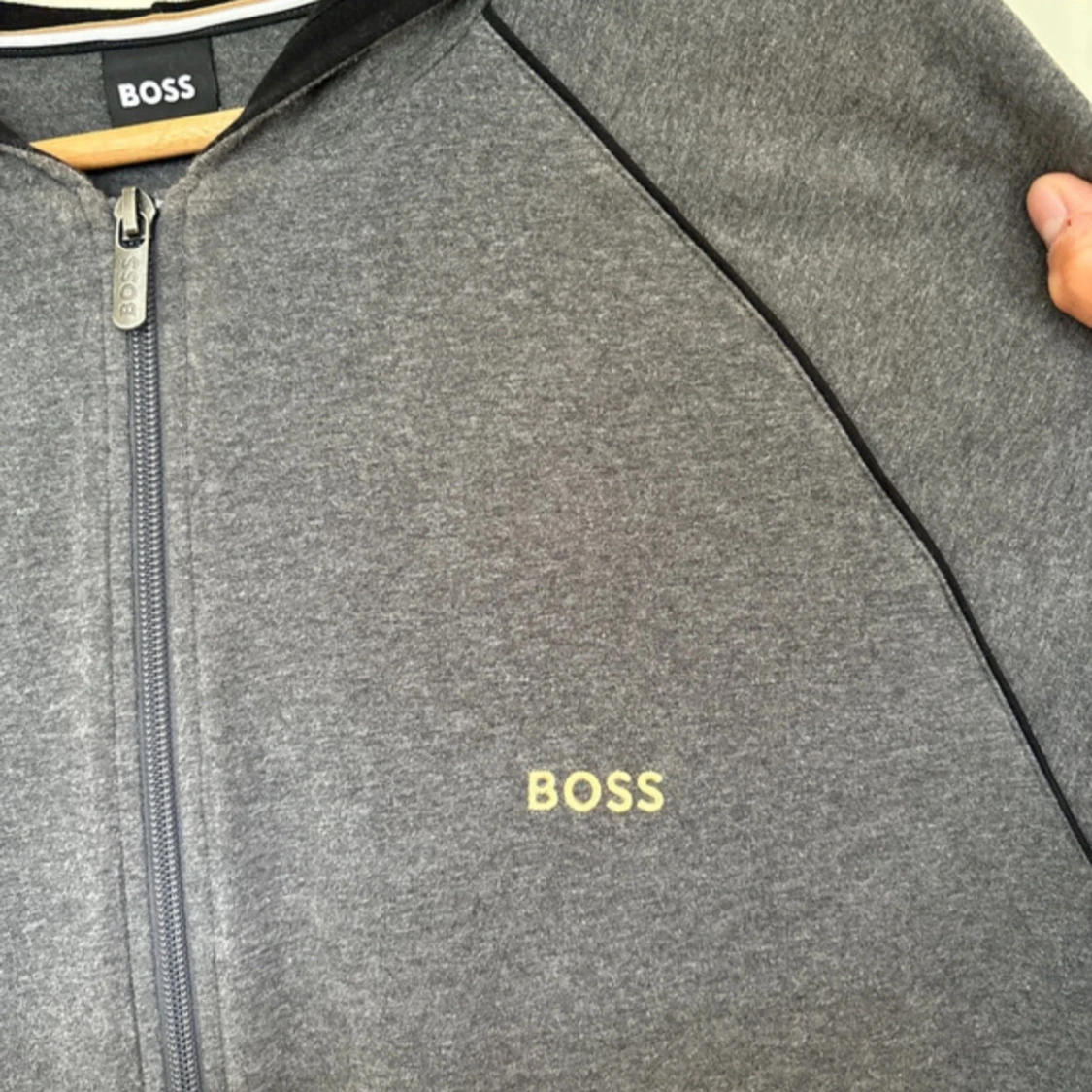 Grå hoodie från Boss - 93