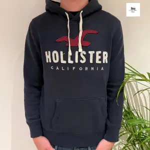 Hollister hoodie | Skick: 9/10 | Size - S | Pris - 349kr | Fraktar via postnord eller instabox på köparens bekostnad | Hör av dig vid minsta fråga eller fundering // RDL