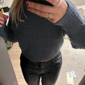 Stickad tröja - Söt stickad tröja från Zara Knappt använd, strl s men lite liten i strl så passar även xs