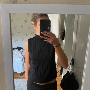 Linne med polokrage  - Linne med polokrage ifrån Zara🥰Såå snygg och kan användas både till vardags eller fest