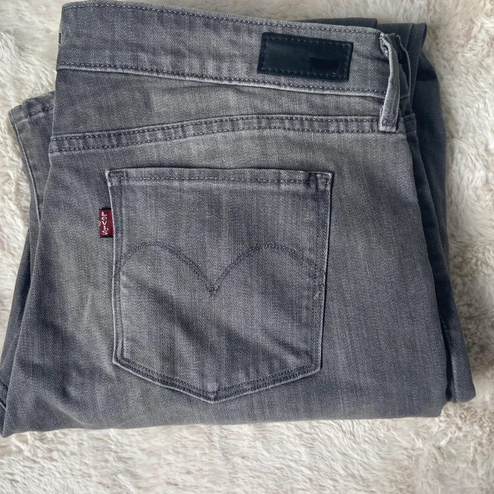 31 denim curve. Modern Rise skinny. Säljer endast för 199. . Jeans & Byxor.