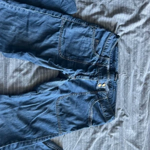 Lose bootcut jeans - Snygga vintage bootcut jeans är dock lite stora för mig så säljer dom🫶🏼🫶🏼(pris går alltid o diskutera)❤️❤️