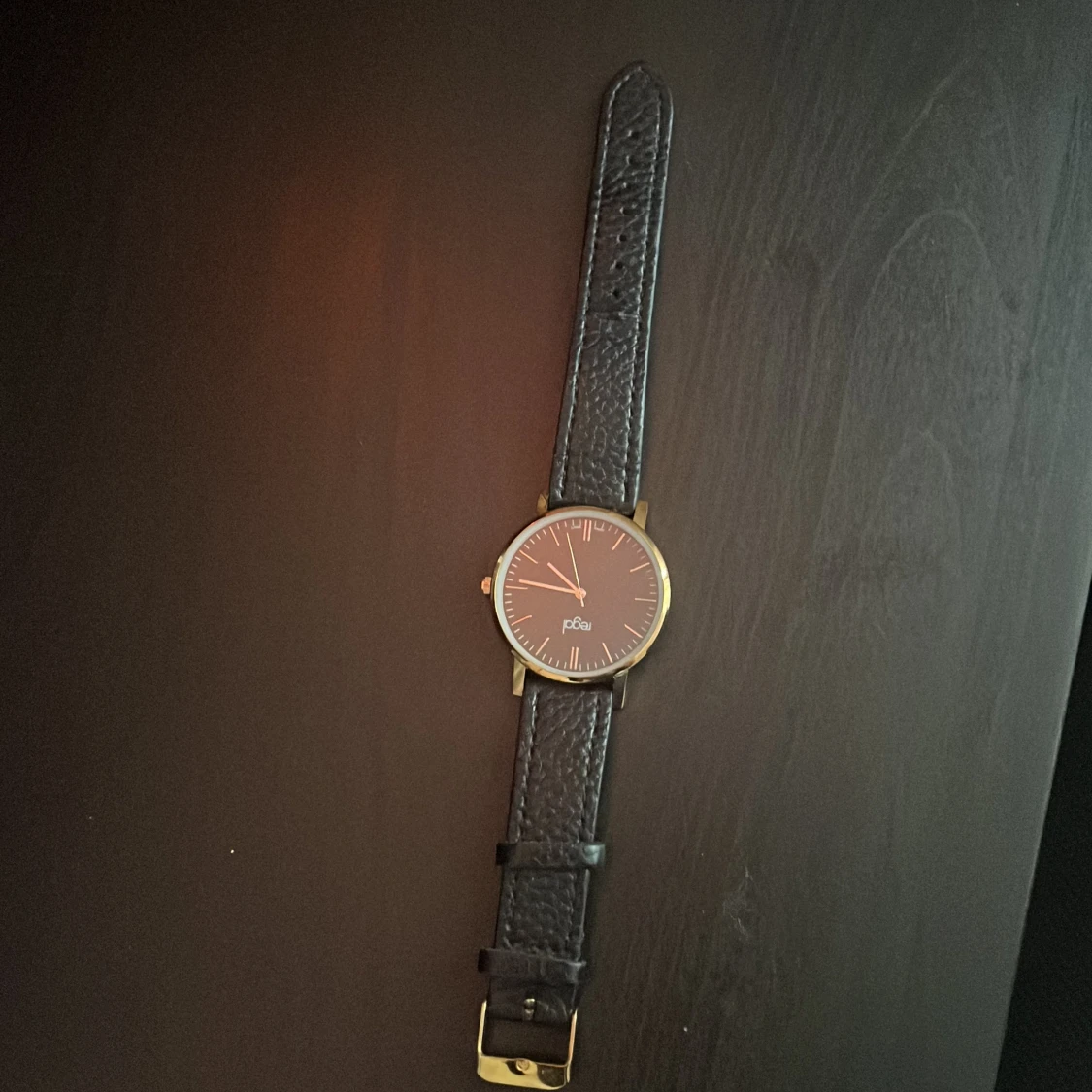 Klocka. Helt ny. Stilren - 90