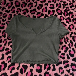 Kortärmad topp - Söt blågrön topp 