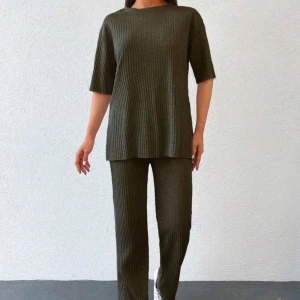 Klädes set - Fint skönt ribbat set, enbart testat 🫶🏼