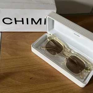 Gula chimi 04 - Ett par jättefina gula chimis i modellen 04. Är endast använda ett fåtal gånger då jag inte passar i den modellen. 