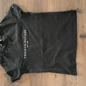 Tommy Hilfiger - Tommy Hilfiger stl.M