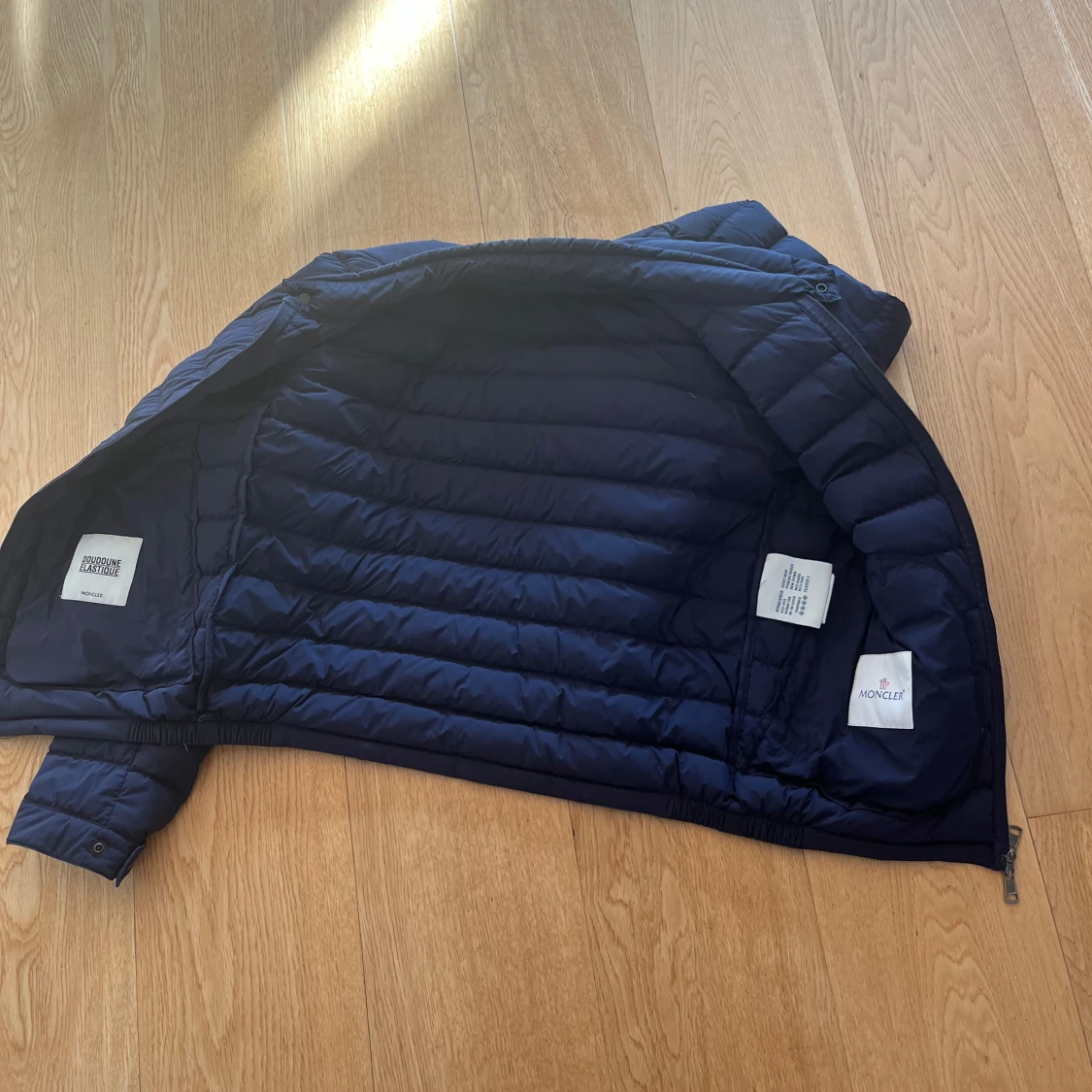 Moncler jacka - 91