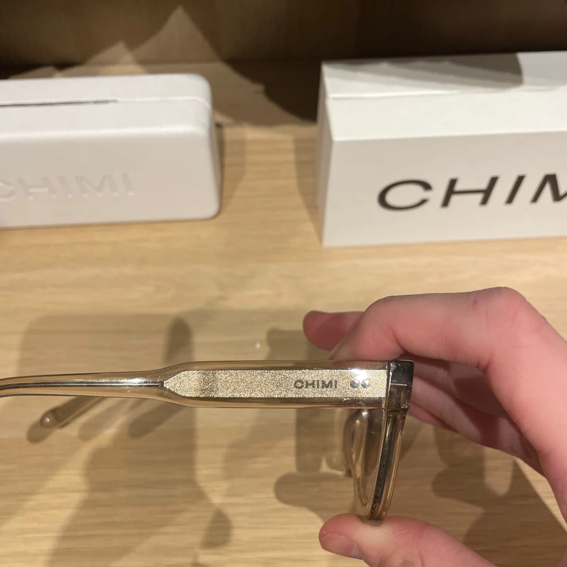 Transparenta solglasögon från Chimi - 90