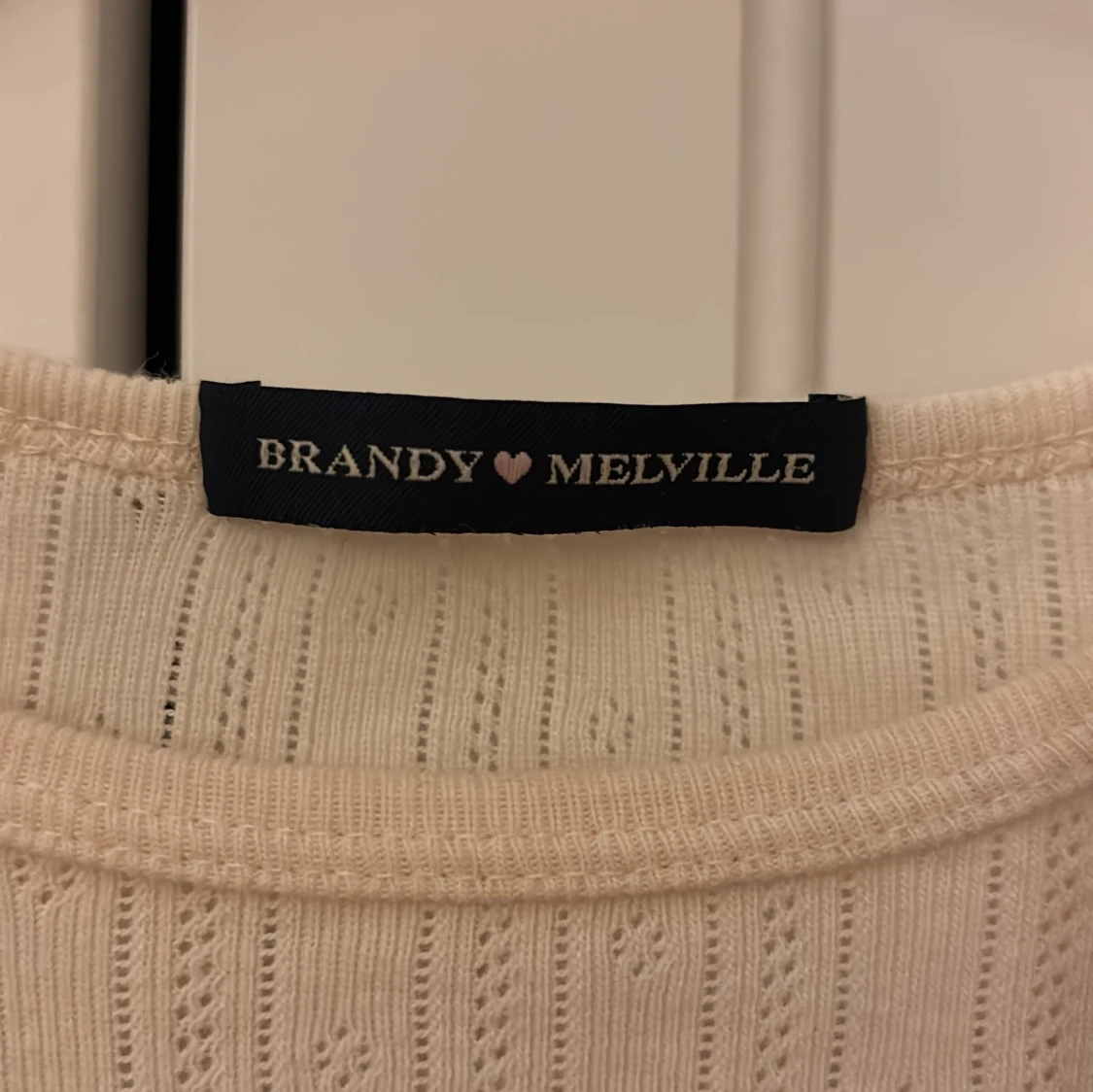 Vit ribbad tröja från Brandy Melville - 92