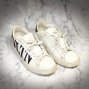 VALENTINO GARAVANI -OPEN - Valentino Open