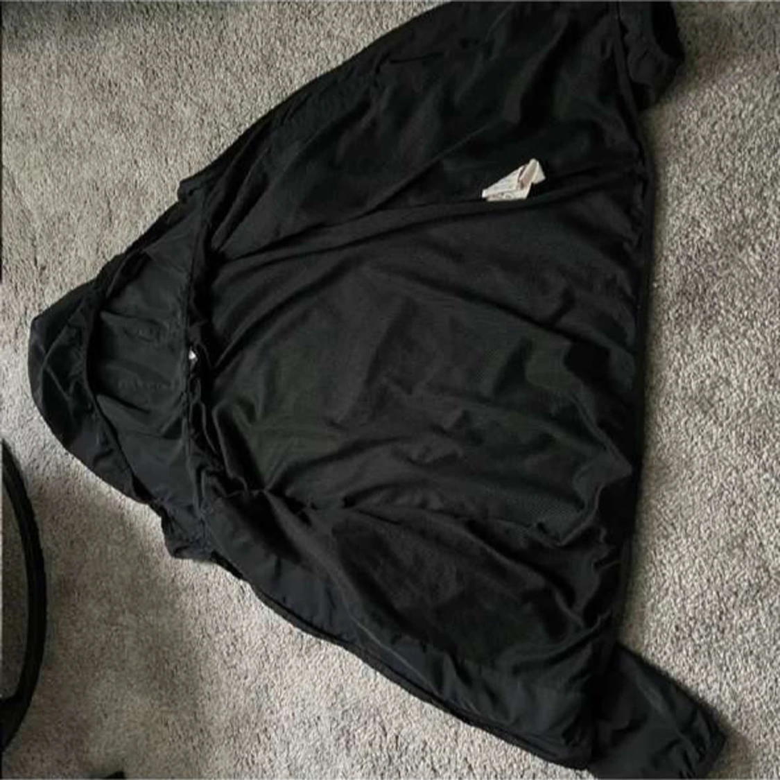 Svart jacka med huva från EA7 - 90