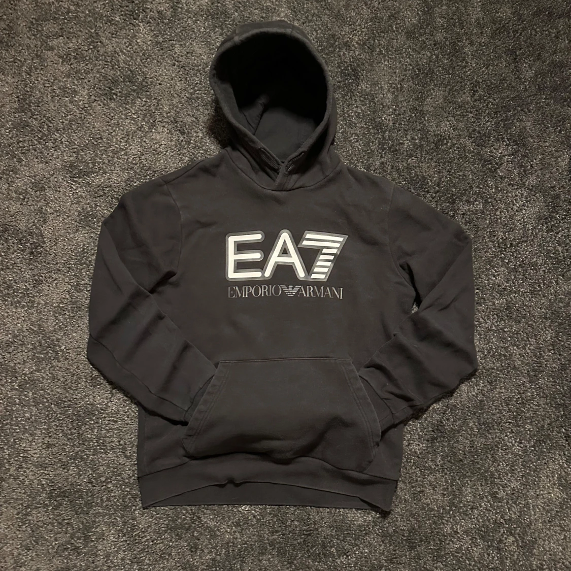 Svart EA7 hoodie: Riktigt Bra Sick