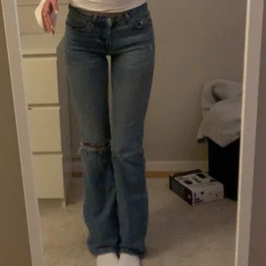 Lågmidjade Jeans  - Snygga lågmidjade flare jeans från Gina Tricot🤩🤩
