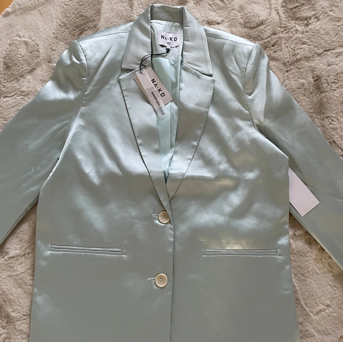 Ljusblå kavaj från NA-KD 36 oversize oanvänd  - 93