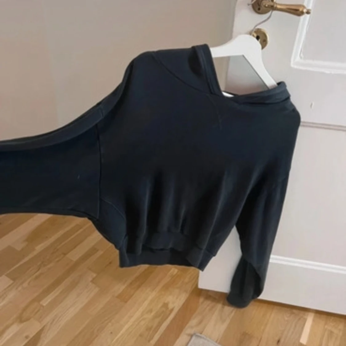 Mörkgrön hoodie  - 92