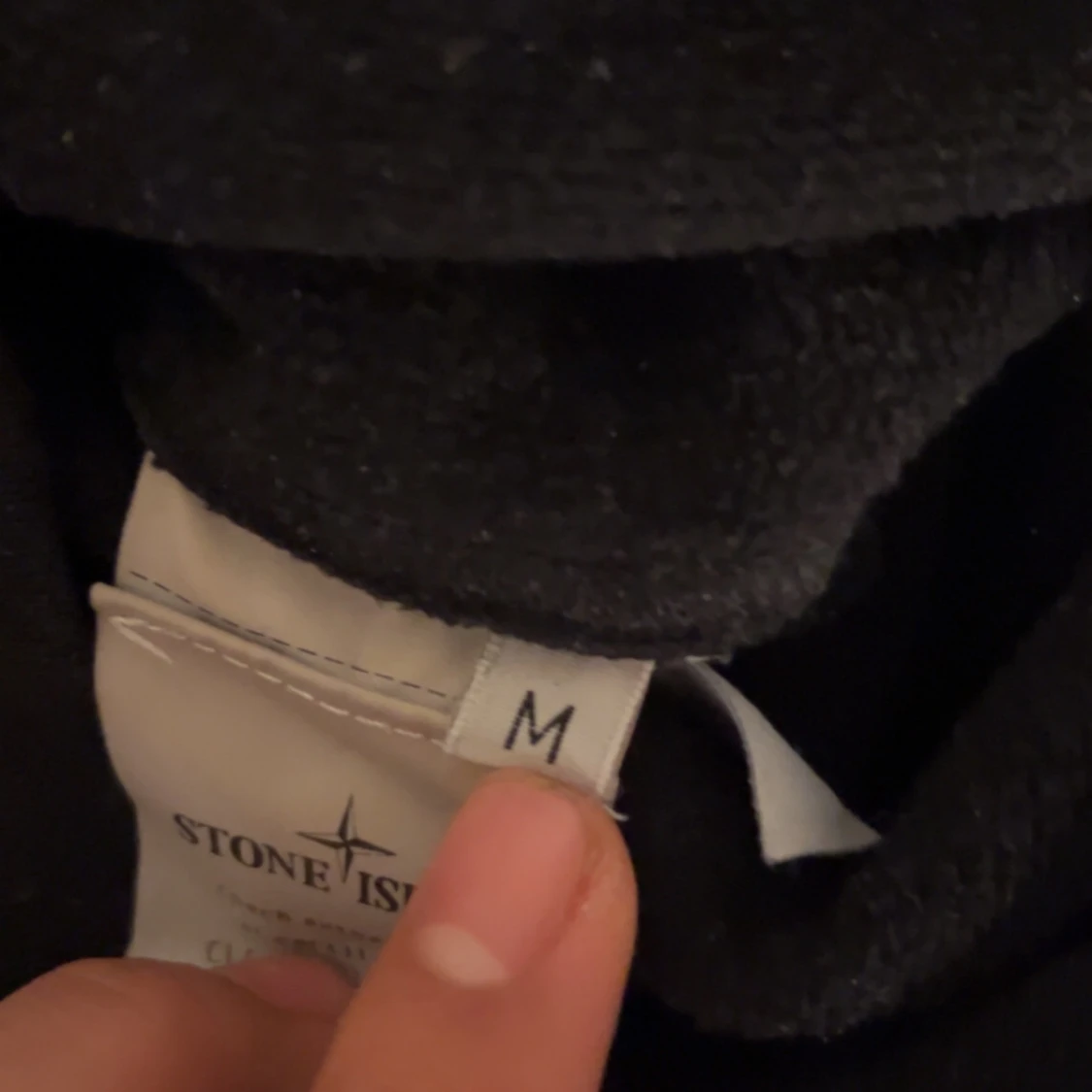 Svart tröja från Stone Island - 91