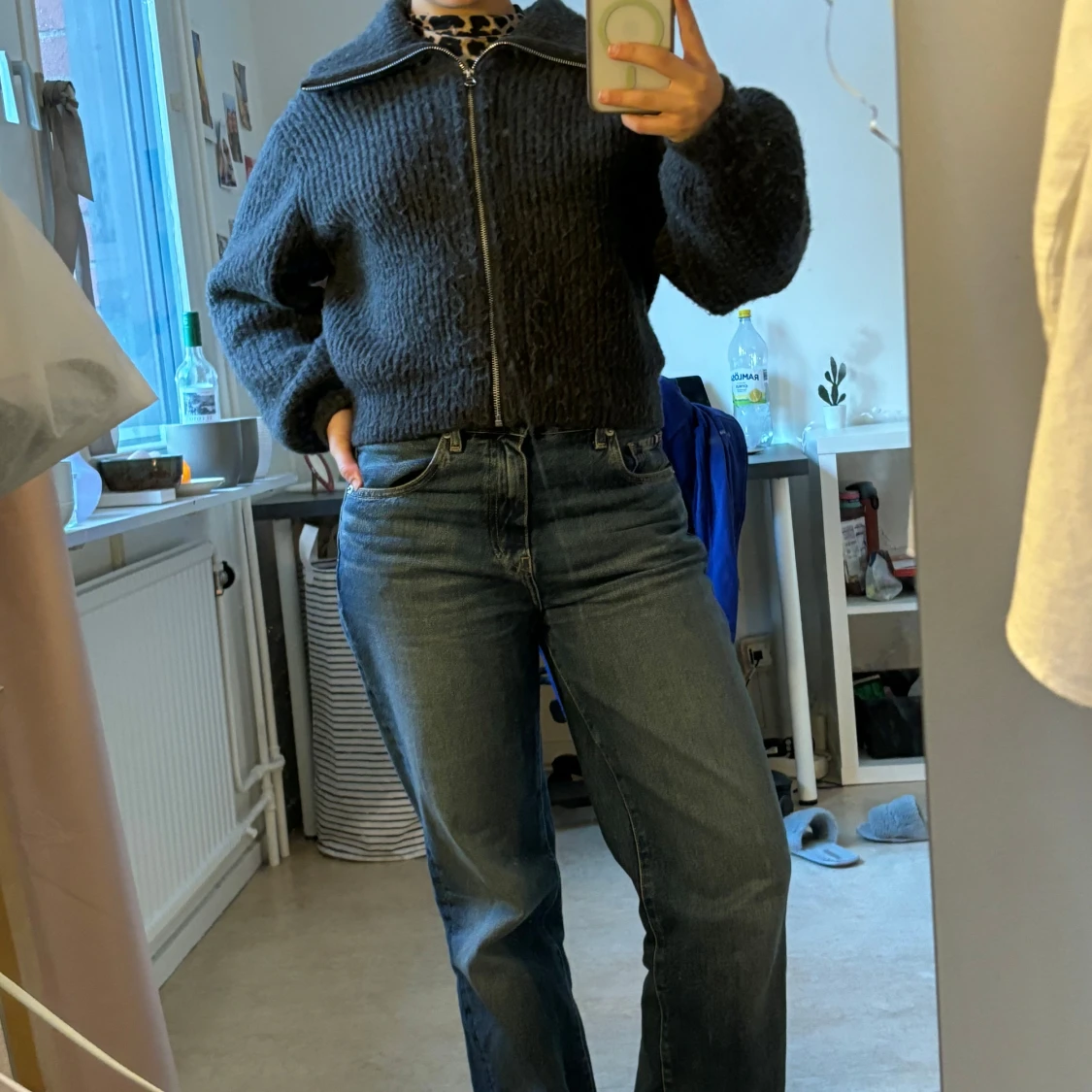 Mörkgrå stickad jacka med dragkedja - 90