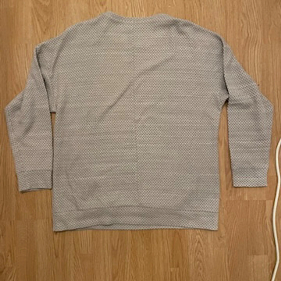 tornado mart sweater - 91