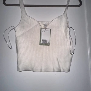 Helt nytt linne - Helt nytt,med prislapp kvar