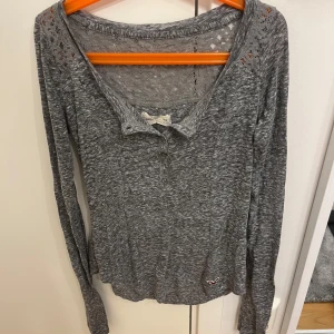 långärmad tröja - lågärmad tröja ifrån hollister.