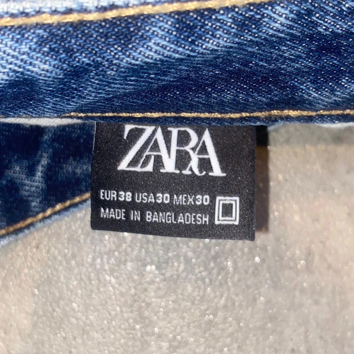 Zara Jeans - 90