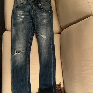 Grisch jeans  - Riktigt grischiga jeans. Storlek: 31/ 32. 