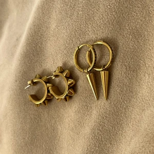 Edblad örhängen - Båda paren för 200🩷Går att köpa ett par också, skriv privat isf🧸