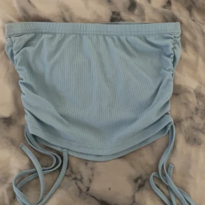 Topp - Blå söt bandå topp med knytning vid sidorna💞