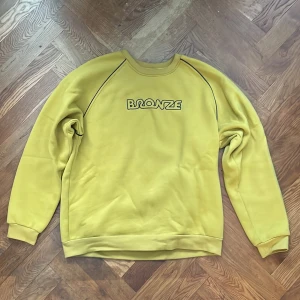Bronze56K sweatshirt  - Knappt använda sweatshirt från bronze56K