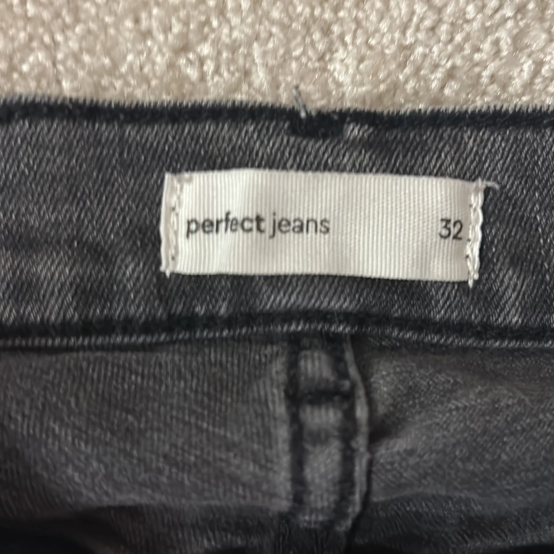 Svarta jeans från Perfect Jeans - 91