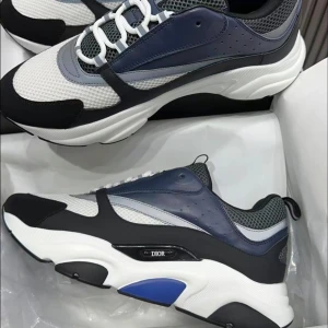 Dior b22  - B22 finns bra skick   Storlek 45 passar 46!