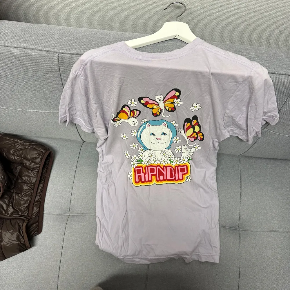 Ripndip T-shirt i storlek medium. 🦋bra skick. T-shirts.