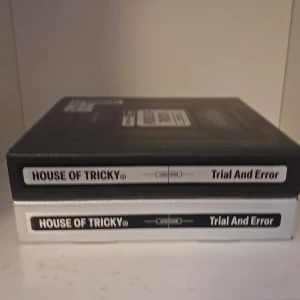 Xikers Albums - 150kr styck eller 200 för båda :) Kommer med allt utom PC's och Magneter. 
