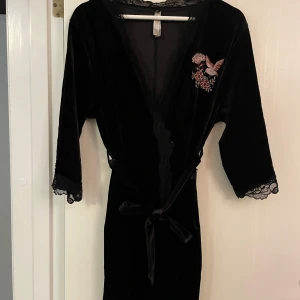 Morgonrock mocka tyg  - Tunn morgonrock  Mocka 