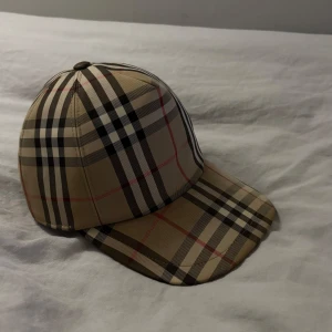 Burberry keps - Storlek: XS  Nypris: 3 000kr Condition: 9/10