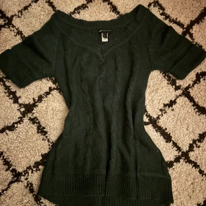 Grön stickad tröja - Fint skick storlek s