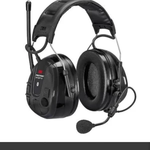 3M Peltor WS Alert XP Hörselskydd med Bluetooth och Mikrofon - Säljer ett par 3M Peltor WS Alert XP hörselskydd. De är svarta och har Bluetooth-funktion samt en mikrofon för handsfree-samtal. Perfekt för bullriga miljöer där du behöver skydda hörseln men ändå hålla kontakten. De är i bra skick och redo för användning.