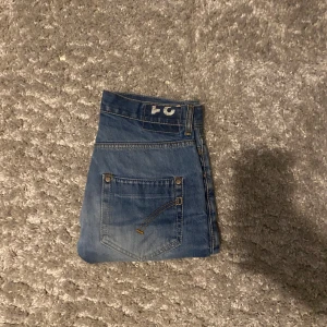 Dondup  - Säljer mina sjukt snygga Dondup Jeans som inte passar mig längre 
