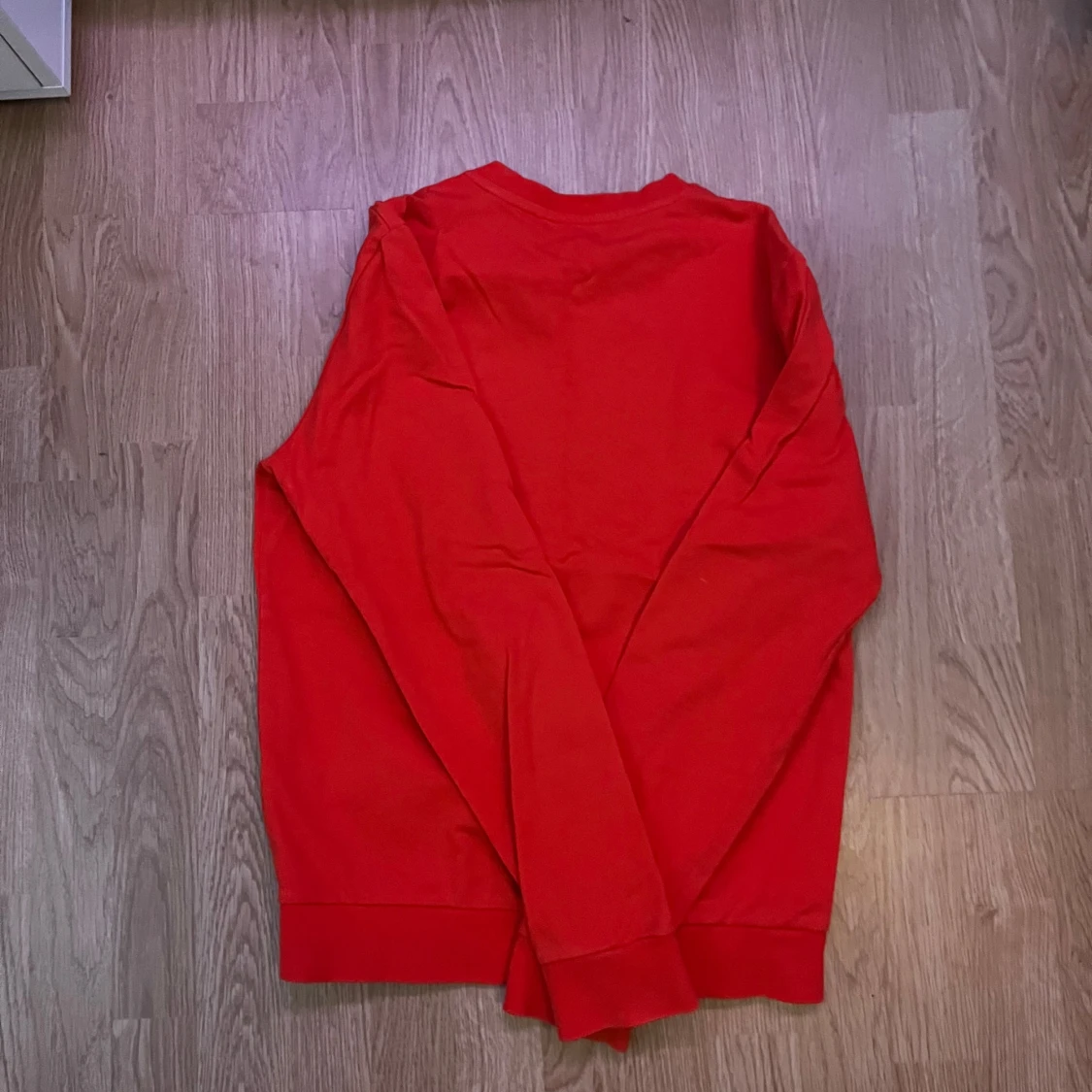 Röd tröja från Emporio Armani - 1