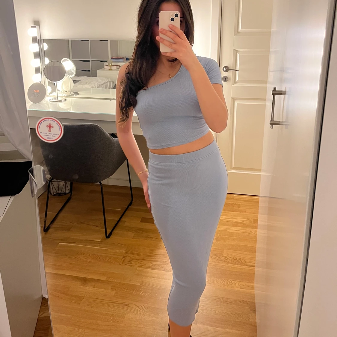 Ljusblå oneshoulder set